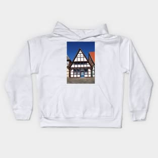 Historic half-timbered house on the church square, Nienburg an der Weser, Lower Saxony, Germany, Europe Kids Hoodie